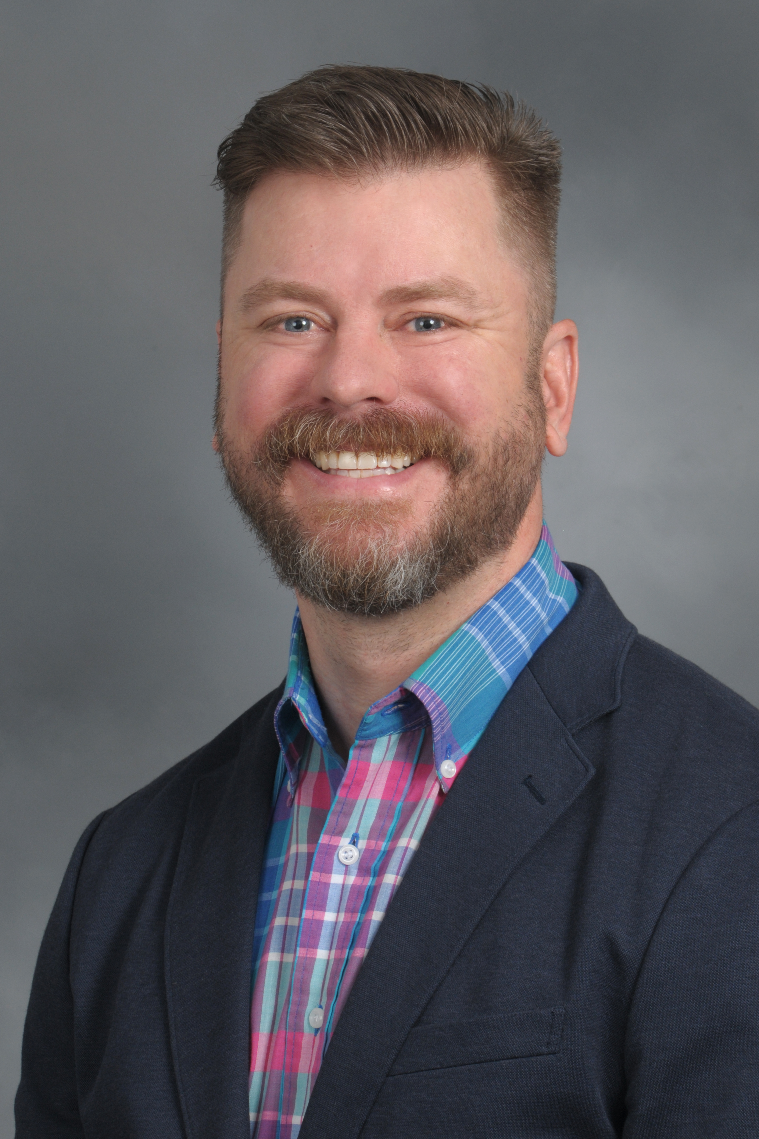 Douglas Hanes Headshot