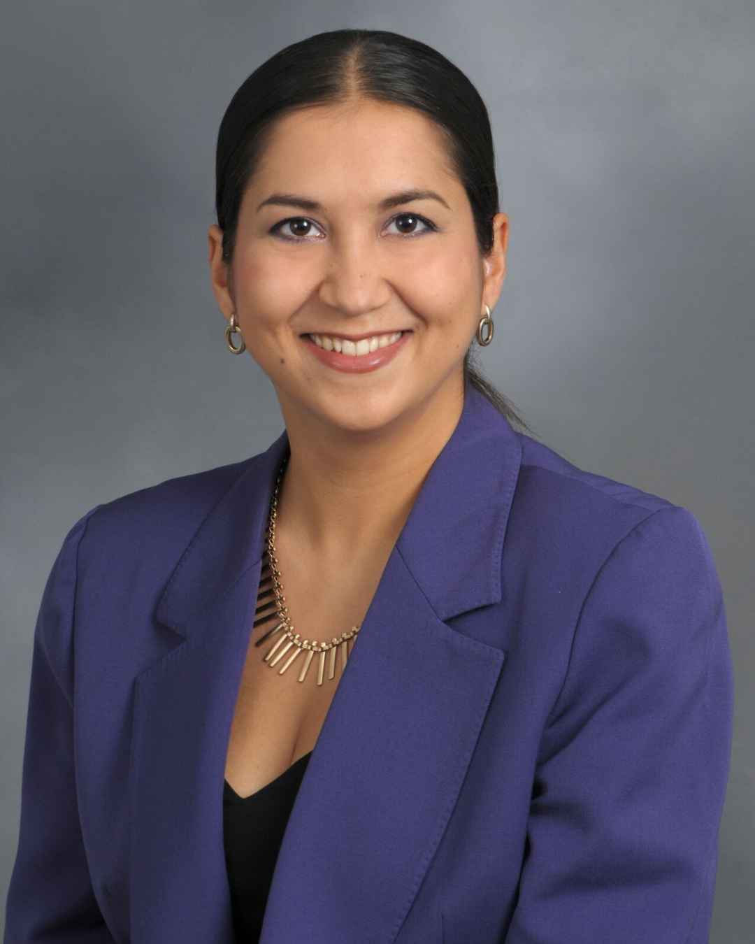 Alina Denham Headshot
