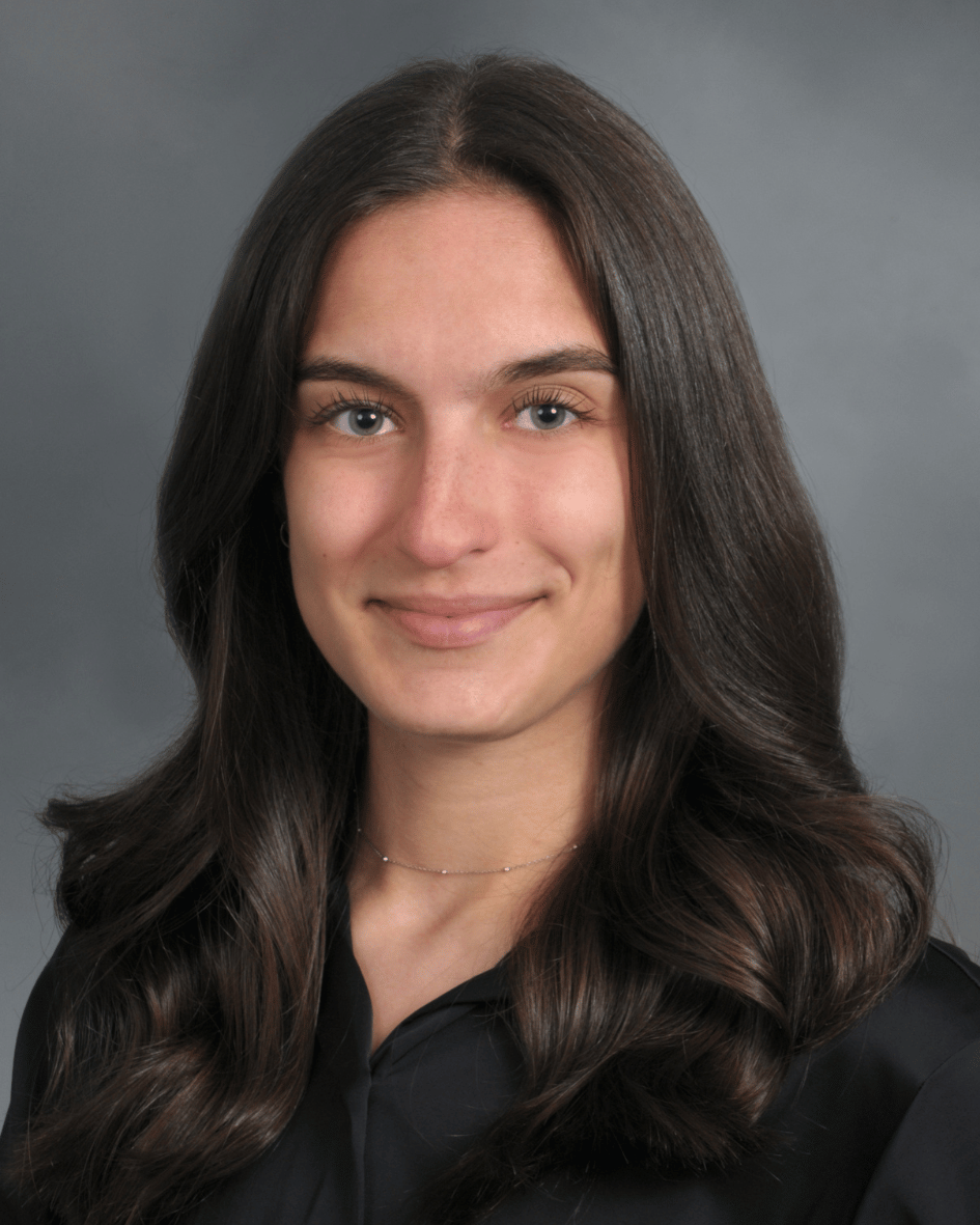 Ashley Cervino Headshot